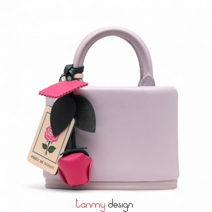 Charm rose- bông hoa cánh sen